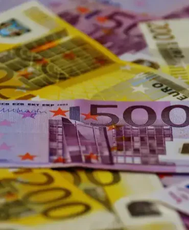 Darphane, Değerli Para Setini Satışa Sunuyor