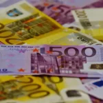 Altının gram fiyatı 6 bin 214 lira seviyesinde işlem görüyor