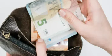 Altının ons fiyatı 3 günlük artış serisini sonlandırdı